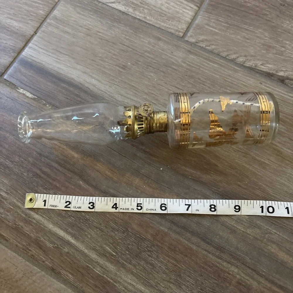 Vintage 50s Foster Forbes Glass Hurricane Oil Lamp Gold American Eagle Shield